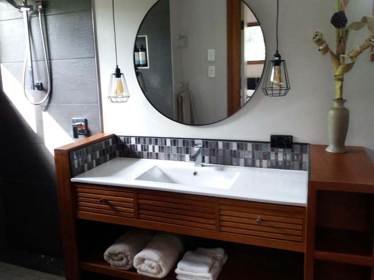 Forest Lodge: Little Villa Agnes Water Bagian luar foto